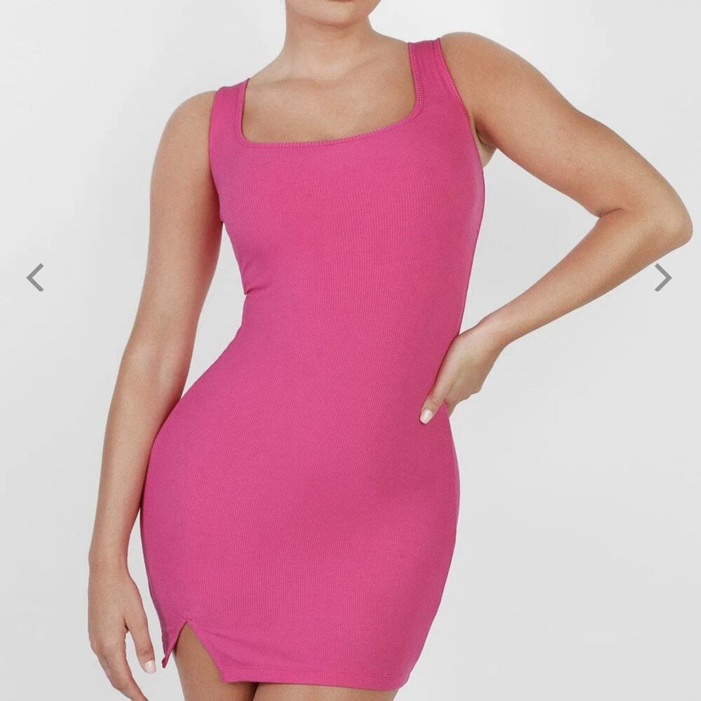 POPILUSH BUILT IN SHAPEWARE MINI SLIT DRESS pINK WOMENS SIZE Large NWT